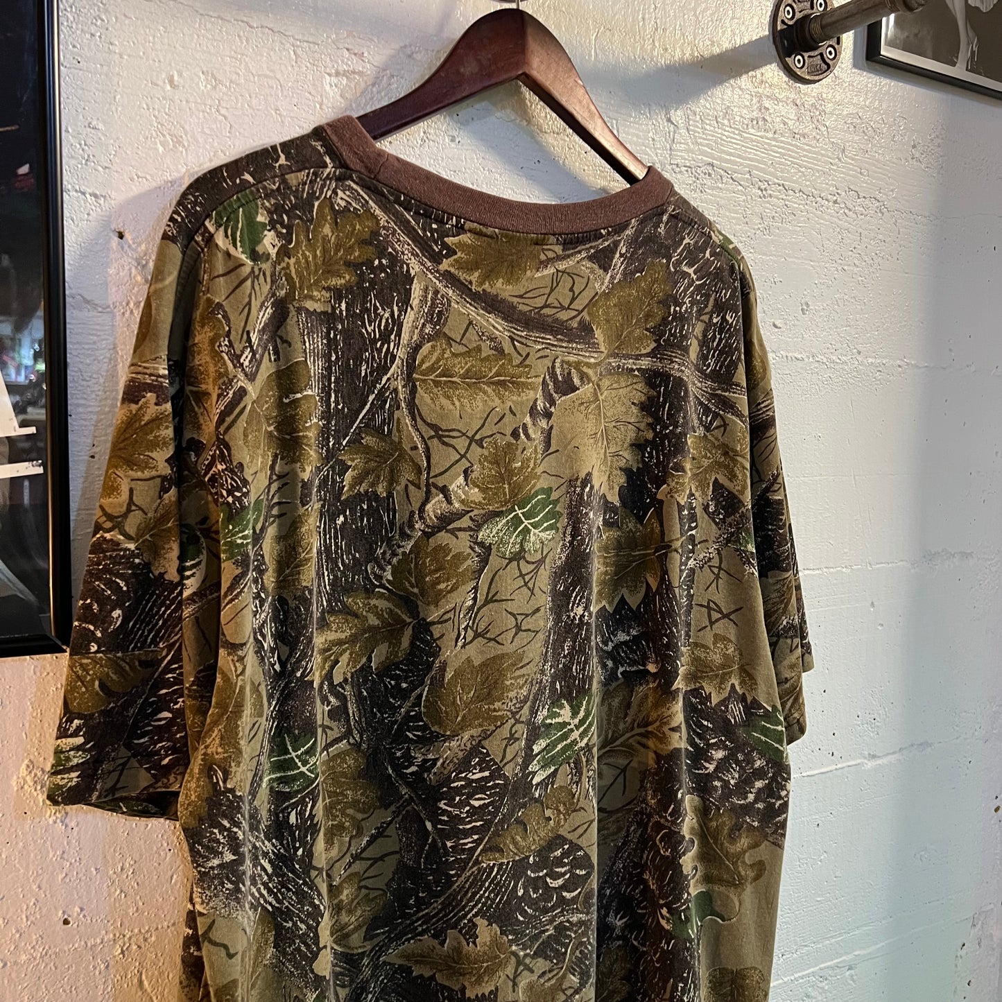 Vintage Real Tree Camo T-Shirt - Size XL - Earth toned/Camouflage