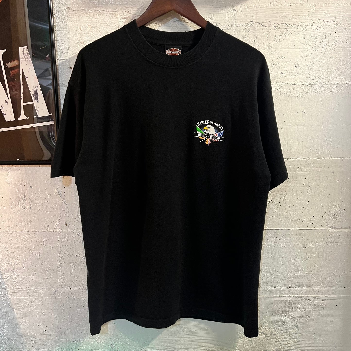 Vintage 90's Harley Davidson 'Dublin-Ireland' Multi Flag T-Shirt - Size Large - Made In The U.K. - Black
