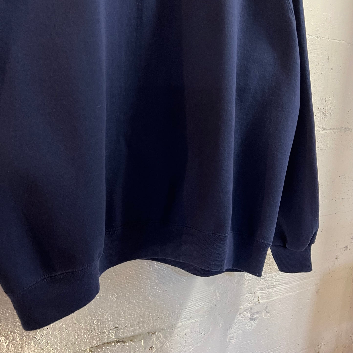 Vintage 90’s Hanes Blank Raglan Sleeve Crewneck Sweatshirt - Size XL - Navy