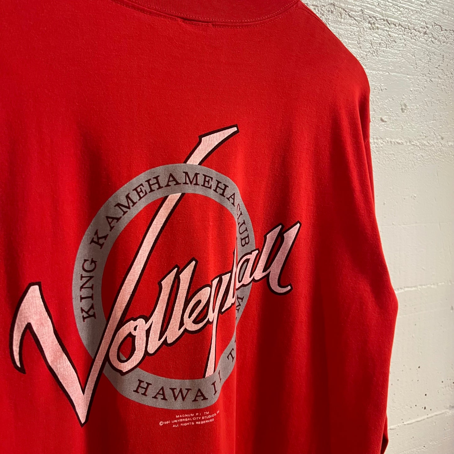 Vintage 1980's Magnum Pi 'King Kamehameha Club Volleyball Crazy Shirts Hawaii Long Sleeve Single Stitch T-Shirt - Size Large - Made In USA - Red - 100% Cotton