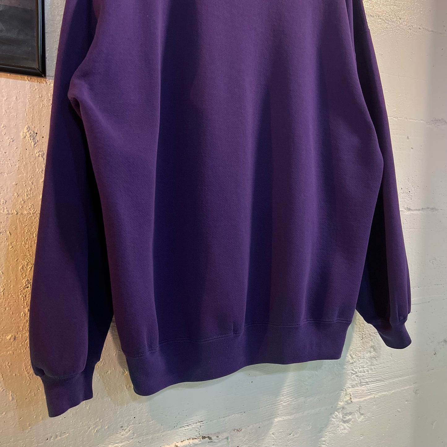 Vintage 1995 Russell Minnesota Vikings NFLP Crewneck Sweatshirt - Size XL - Made In USA - Purple/Yellow