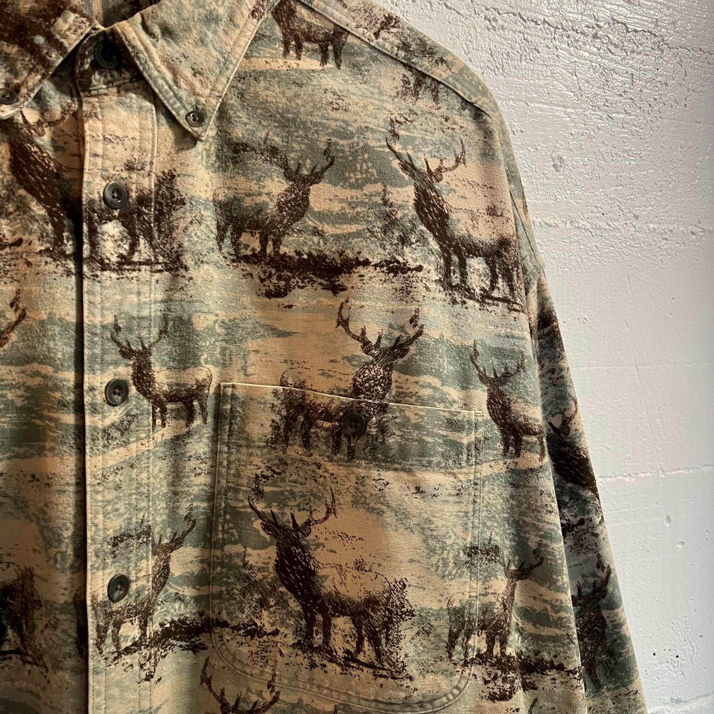 Vintage Y2K Cabela's All Over Deer Print Chamois Cloth Button Down Shirt - Size 3XL - Olive/Beige