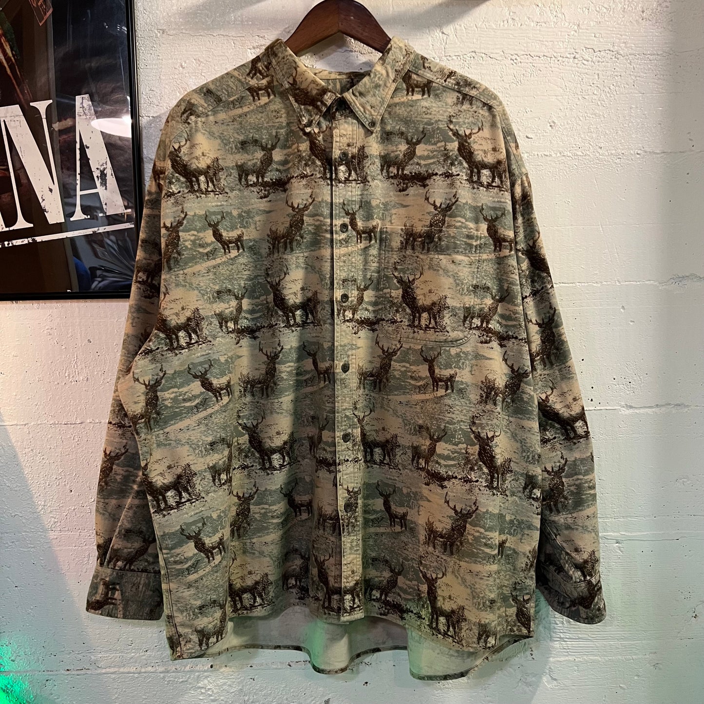 Vintage Y2K Cabela's All Over Deer Print Chamois Cloth Button Down Shirt - Size 3XL - Olive/Beige