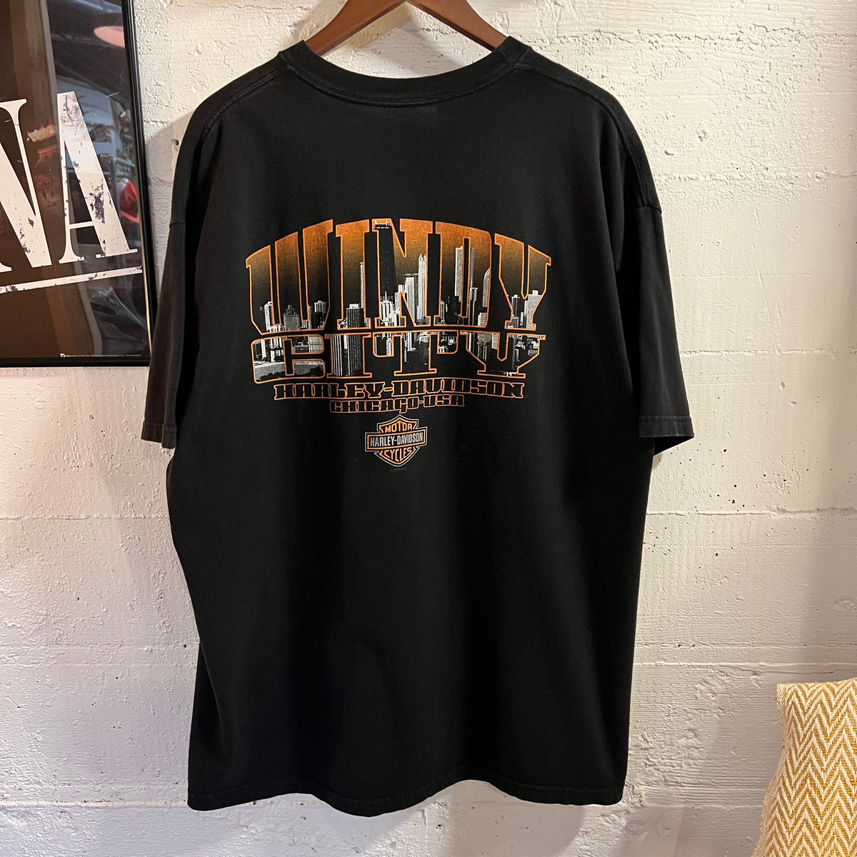 2009 Harley Davidson ‘Windy City’ Chicago Graphic T-Shirt - Size 2XL - Made In USA - Black/Mutli