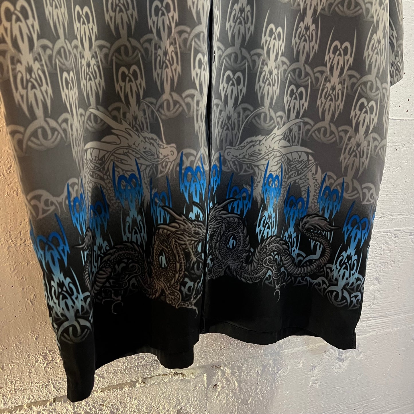 Vintage Y2K ODO Tribal Dragon All Over Print Camp Shirt - Size XL - Gray/Blue/Black