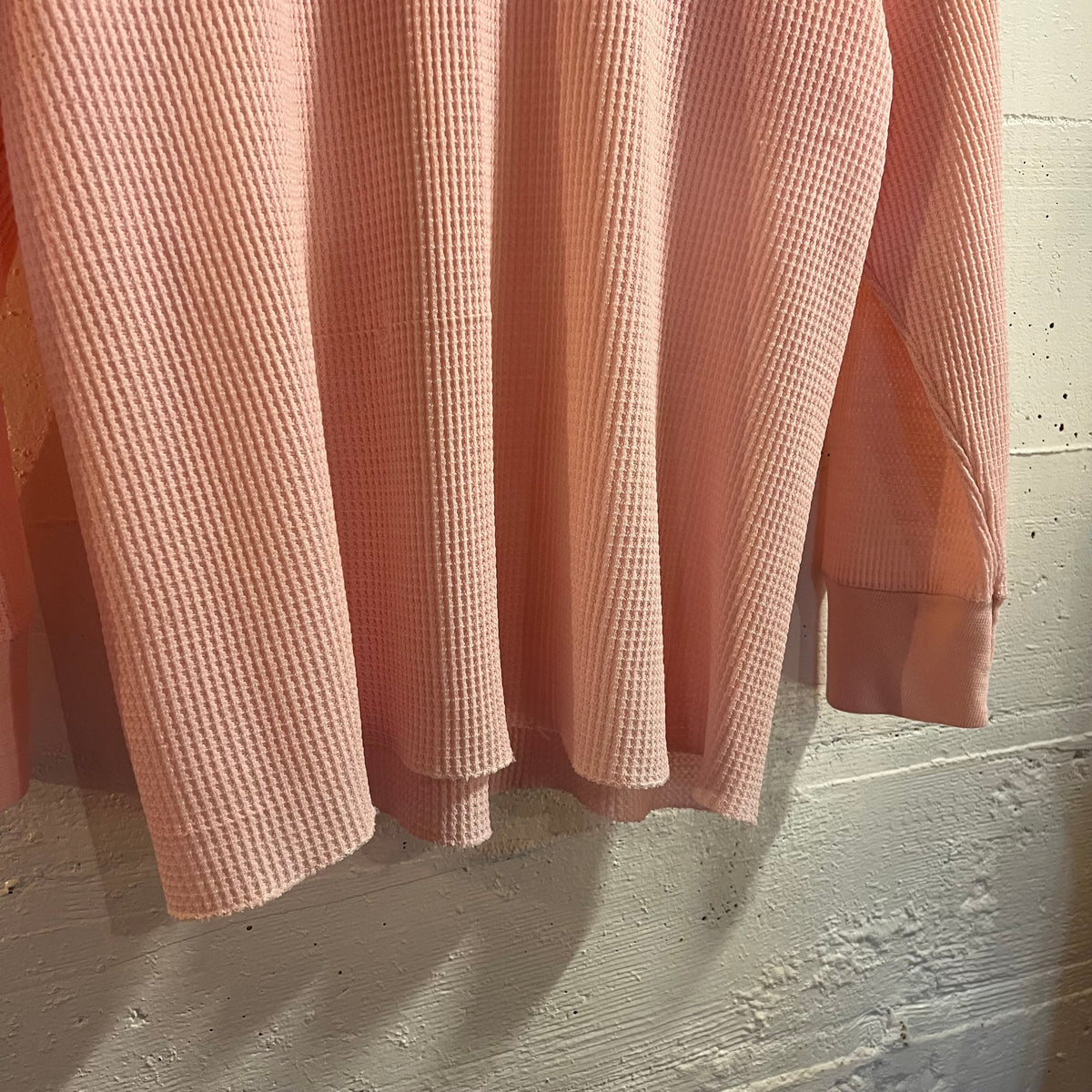 Vintage Pink Waffle Knit Thermal Shirt - Size 44/46 (XL) - Made In USA - Pink