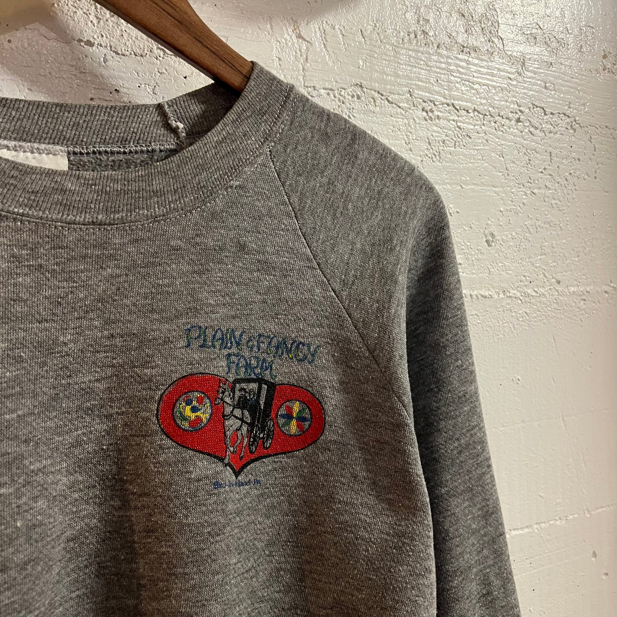 Vintage 80’s Plain & Fancy Farm Raglan Crewneck Sweatshirt - Size Medium - Made In USA - Heather Grey/Multi