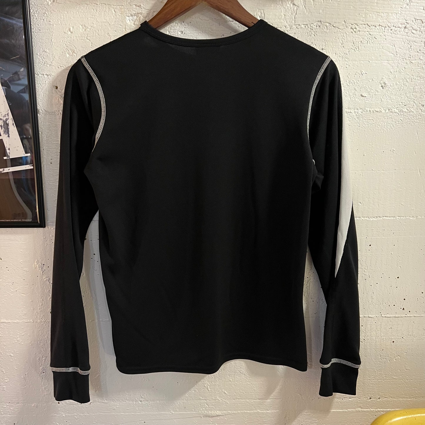 Vintage 2000’s Oakley Mesh Long Sleeve T-Shirt - Size Small - Black/White