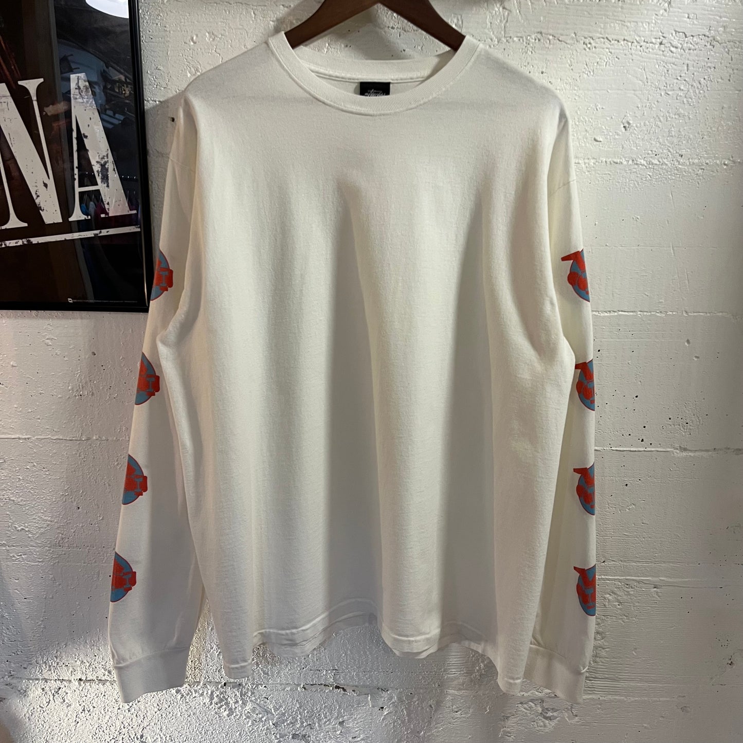 *Pre-Owned* Stüssy 'Skateman' Long Sleeve T-Shirt (FW22) - Size XL - White - 100% Cotton