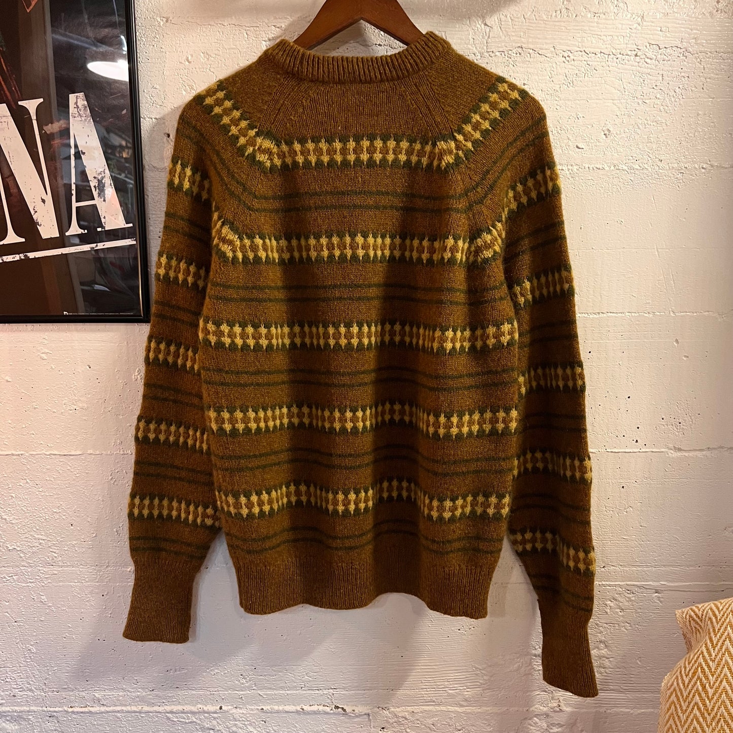 Vintage 60’s Jantzen Fair Isle Yoked Ski Patterned Raglan Sleeve Knitted Sweater - Size Medium - Made In USA - Mustard Yellow/Green