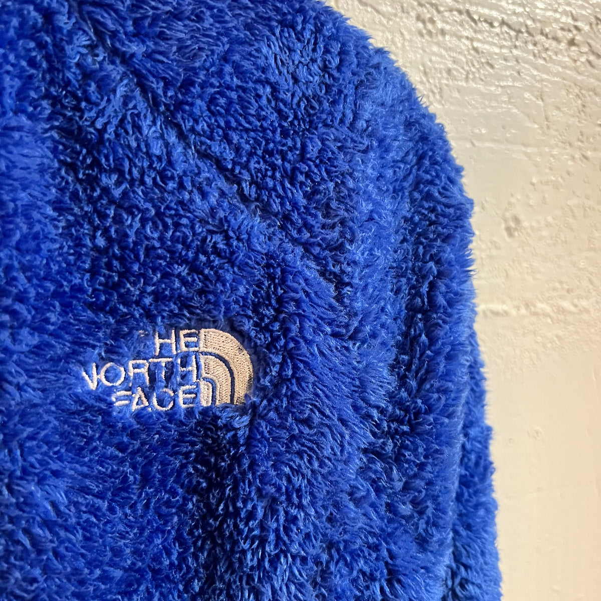 2000’s The North Face Women’s Osito Plush Fleece Zip Up Jacket - Size Medium - Cookie Monster Blue