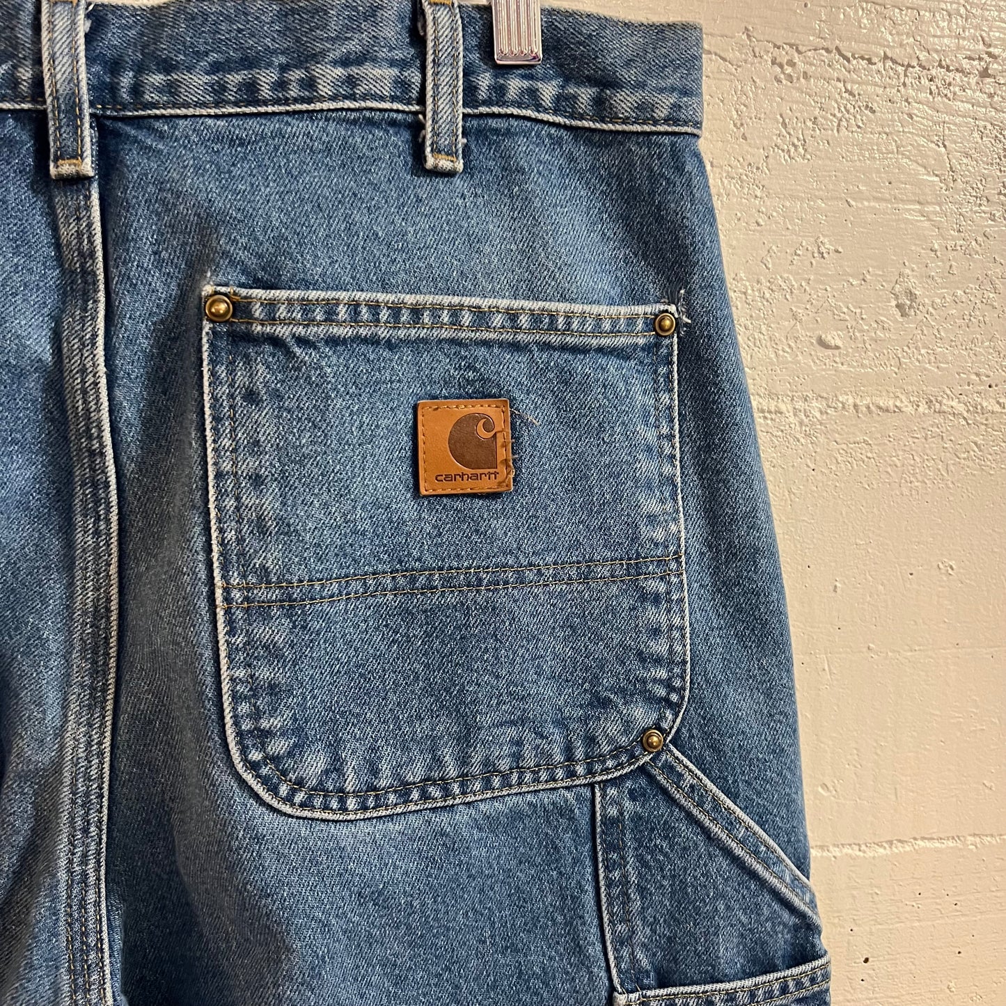 2000's Distressed Carhartt Loose Original Fit Double Knee Denim Carpenter Jeans - Size 33" x 30" - Mid Wash Indigo