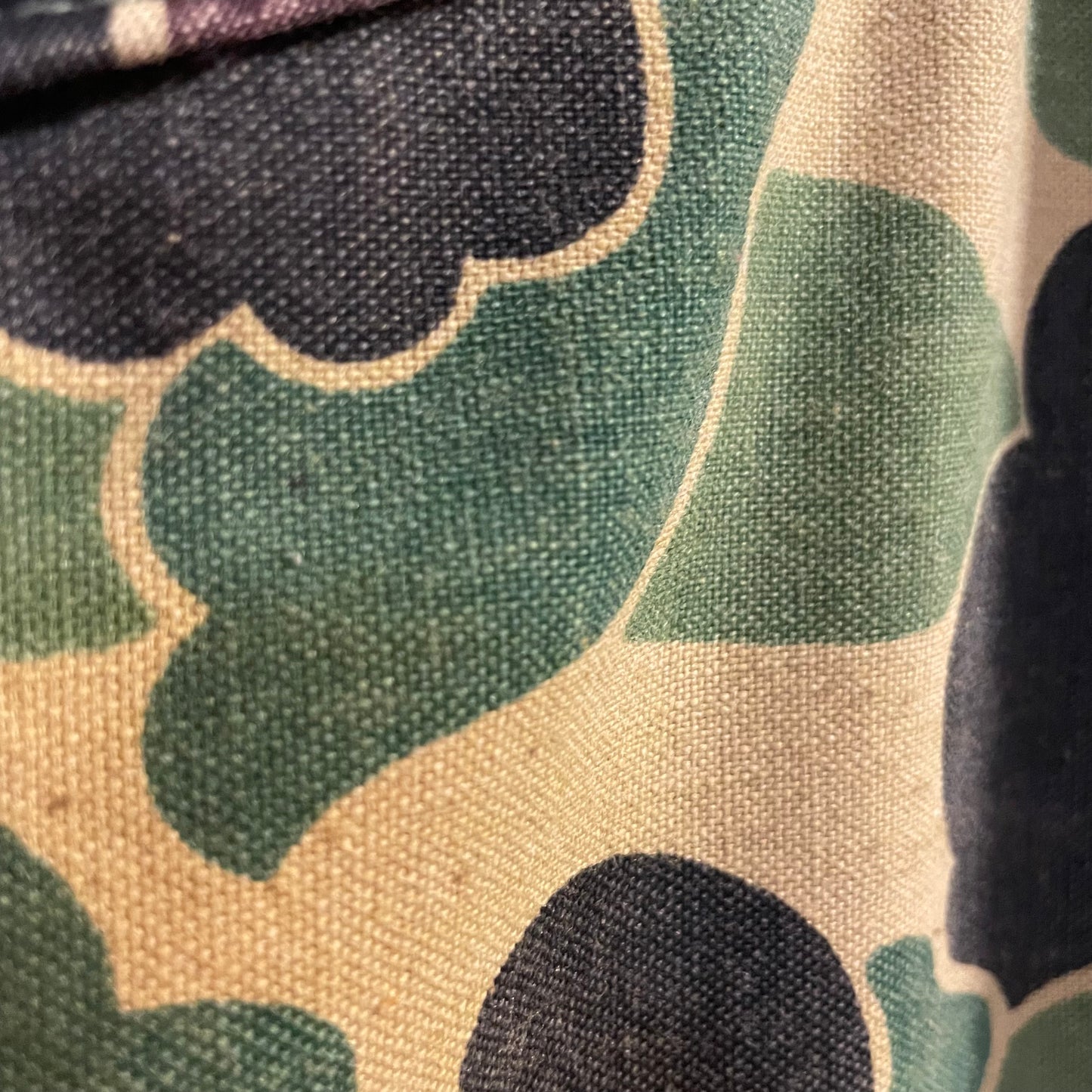 Vintage 1970's Saf-T-Bak Duck Camo Hunting Vest - Size Large - Made In USA - Camouflage/Multi