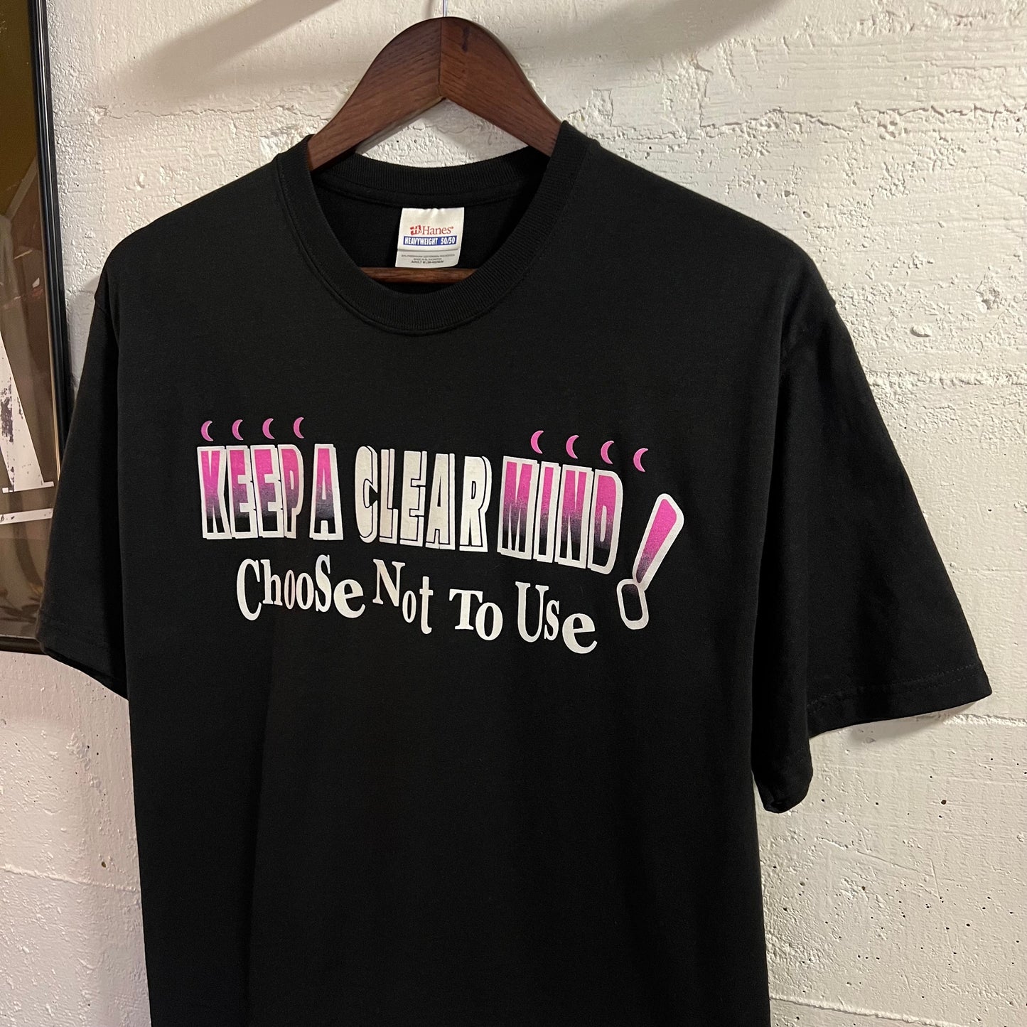 Vintage 90’s ‘Keep A Clear Mind’ Graphic T-Shirt - Size Medium - Black/Pink/White