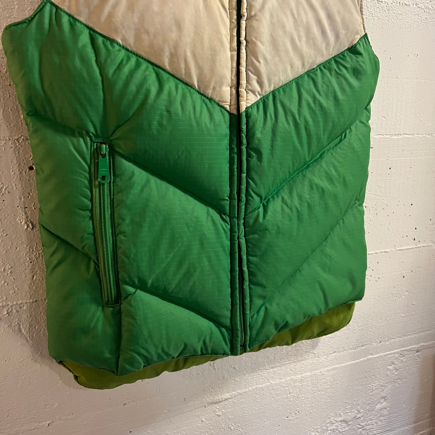 Vintage 70’s Mountain Goat By White Stag Down Puffer Vest - Size Women’s Small - Green/White