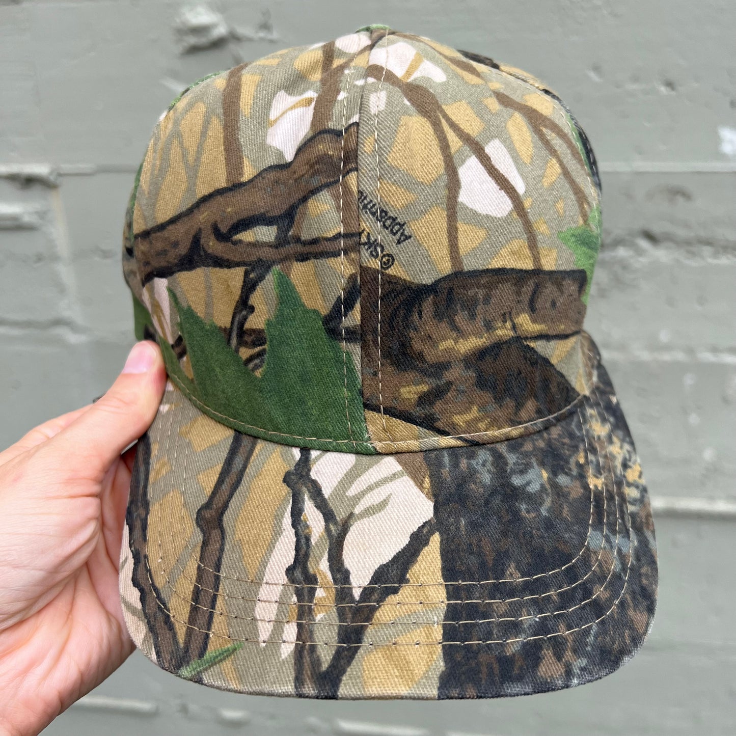 Vintage 90’s AMJ Pacific Co. Skyline Apparition Hunting Camo Six Panel SnapBack Trucker Hat - One Size Fits All - Made In USA - Earth Toned