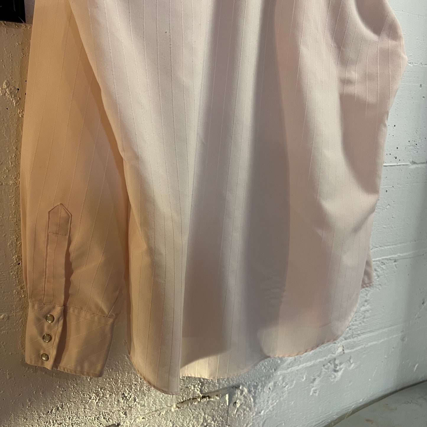 Vintage Miller Western Wear Pink Pearl Snap Western Shirt - Size Large (16-35) - Pink