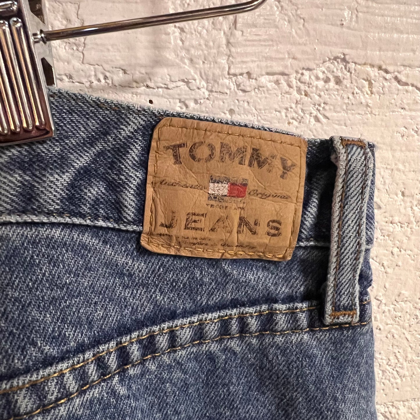 Vintage 2000's Tommy Hilfiger Tommy Jeans - Size 34"x 32" - Medium Wash Indigo
