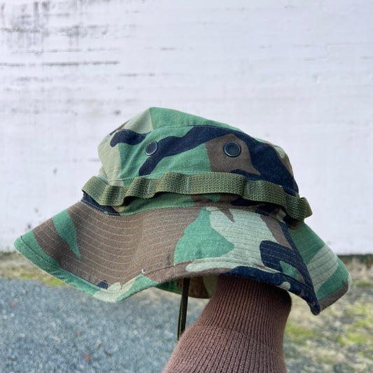 Vintage U.S. Military Woodland Camo Boonie Hat, Sun Hot Weather Type II - Size 7 1/2 - Made In USA - MIL-SPEC-H-43577