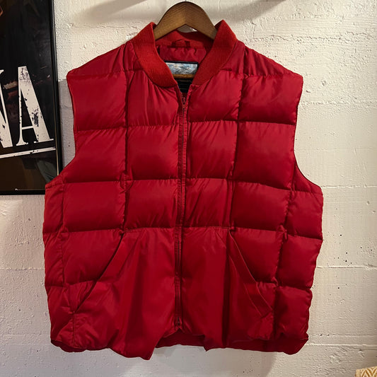 Vintage 70’s/80’s Fieldmaster Quilted Down Puffer Vest - Size Large - Red