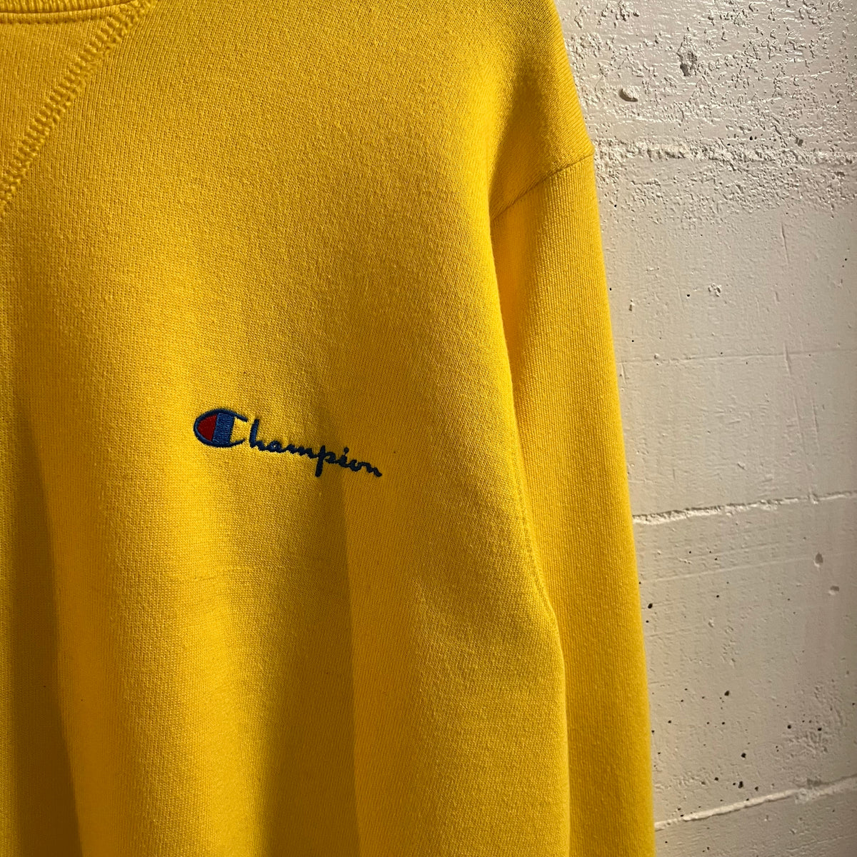 Vintage 80’s Embroidered Champion Crewneck Sweatshirt - Size Large - Made In USA - Yellow