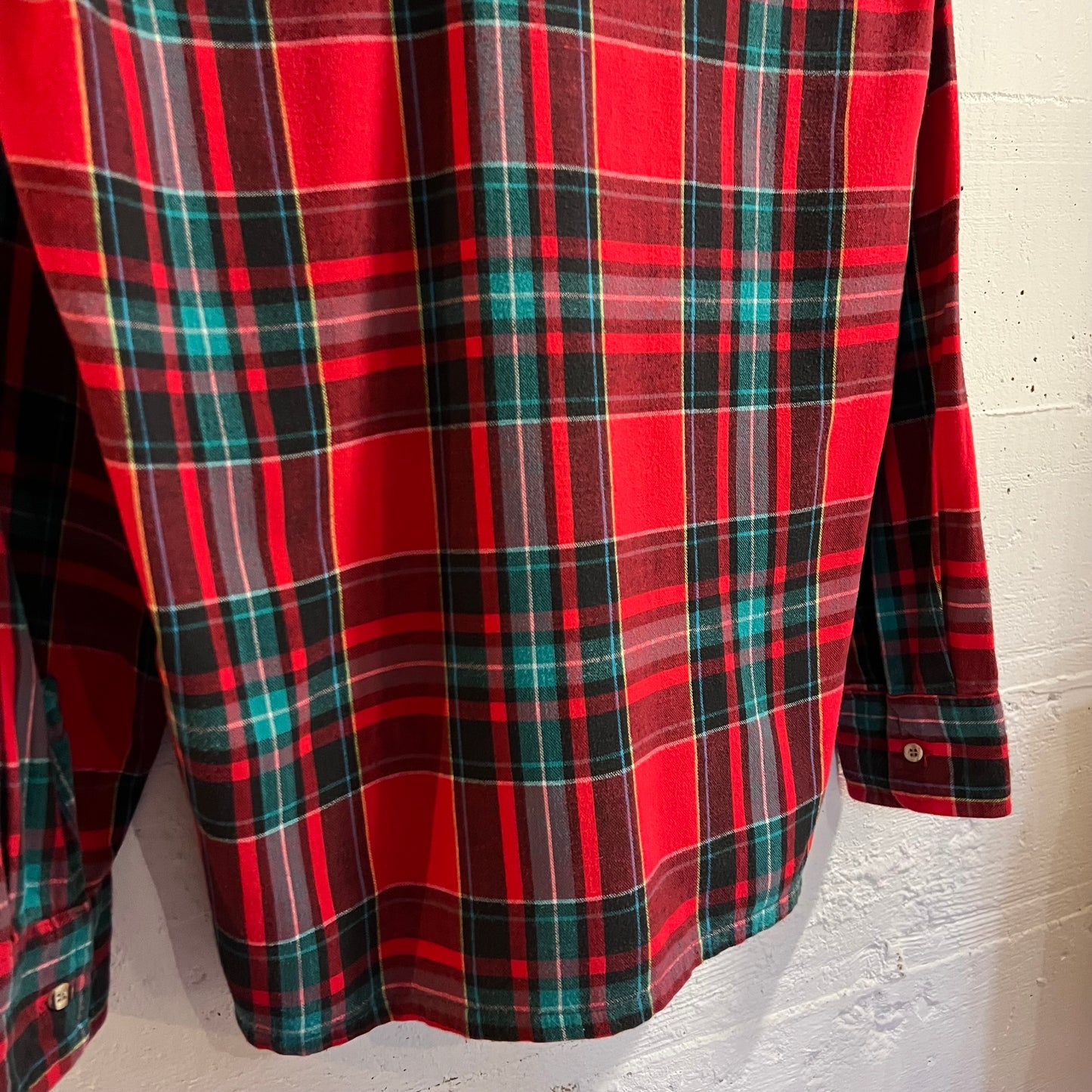 True Vintage 1960's Golden Key Plaid Cotton Square Bottom Flannel Shirt - Size Medium (15-15.5) - Made In USA - Red/Multi