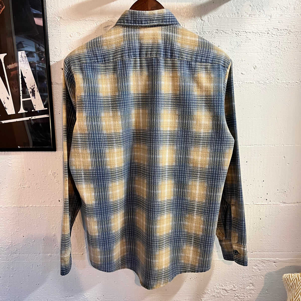 True Vintage 1970's Fieldmaster By Sears Perma-Prest Shadow Plaid Button Up Flannel Shirt - Size Small - Made In USA - Blue/Tan/White