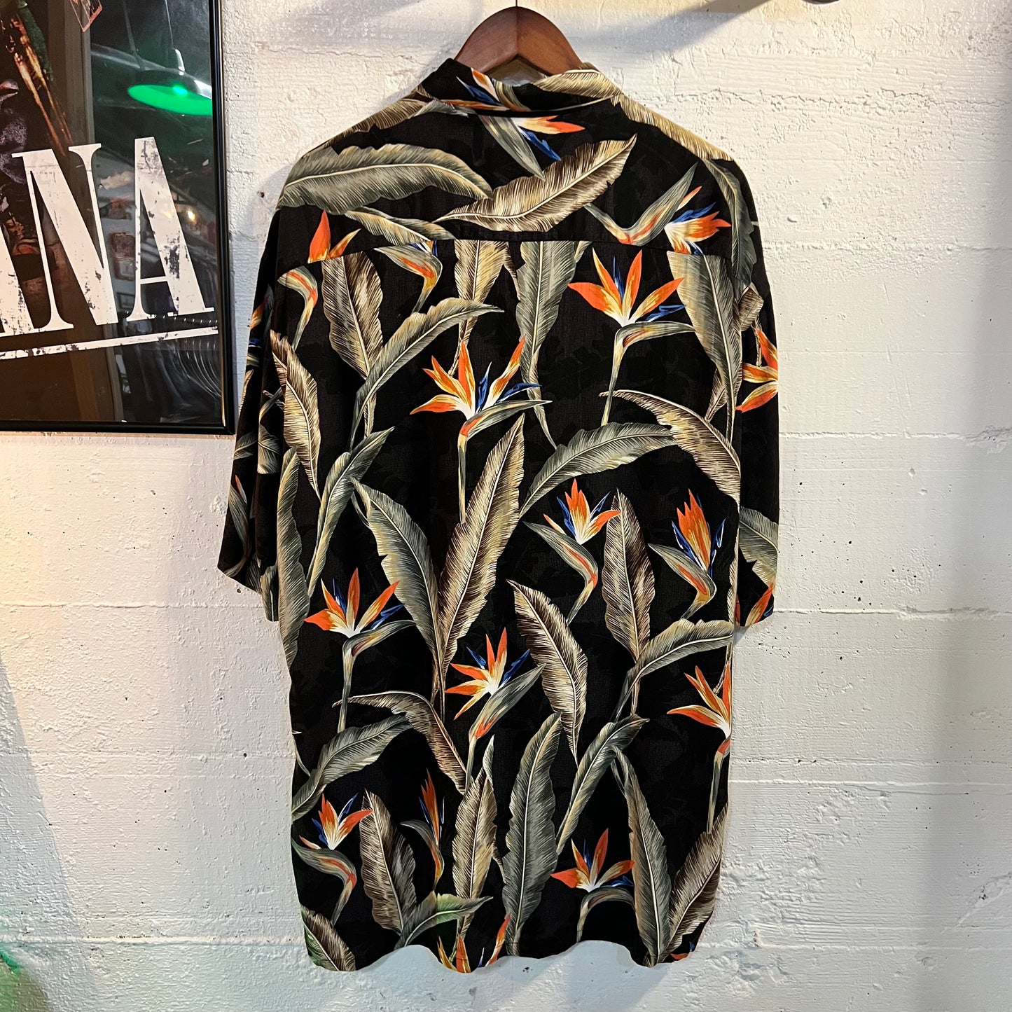 Vintage Campia 100% Rayon Aloha/Hawaiian 'Bird of Paradise' Floral Shirt - Size Large - Black/Multi