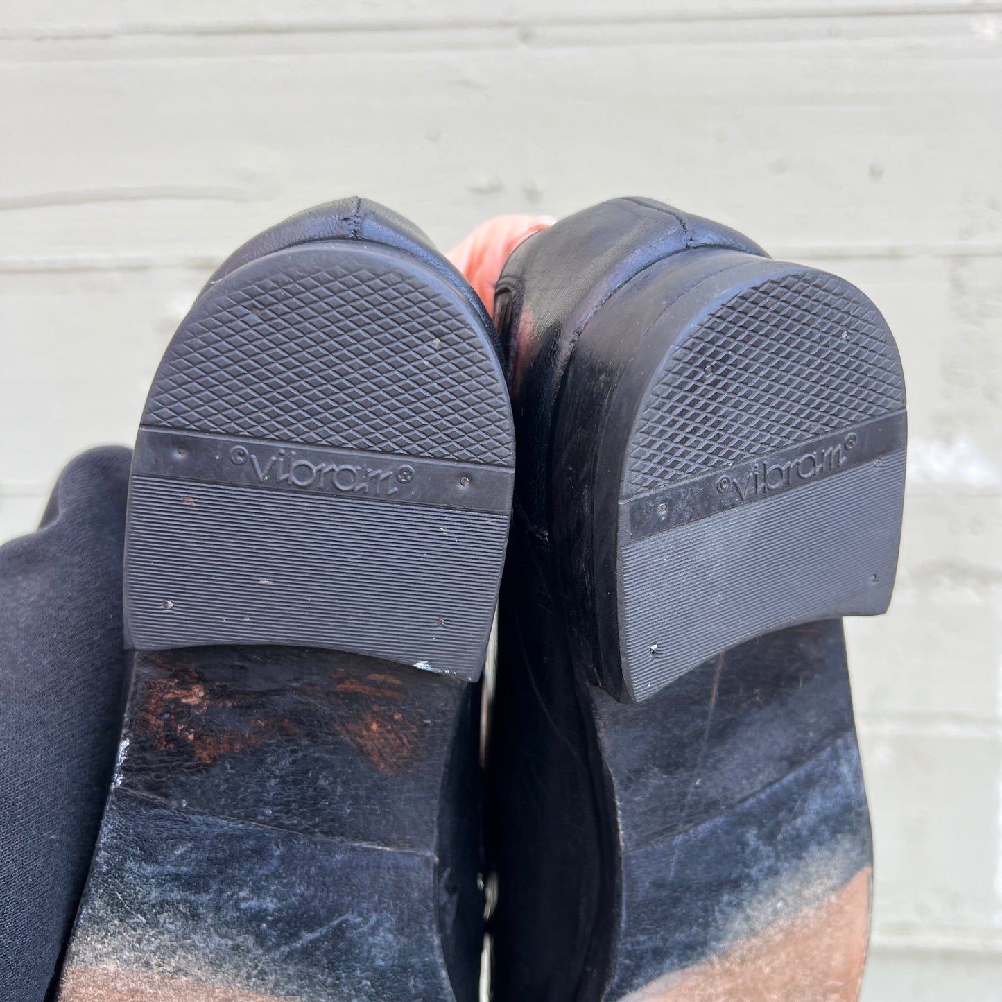 Vintage Nunn-Bush Leather Tassel Loafer Shoes W/ Vibram Soles - Size 10.5M - Black