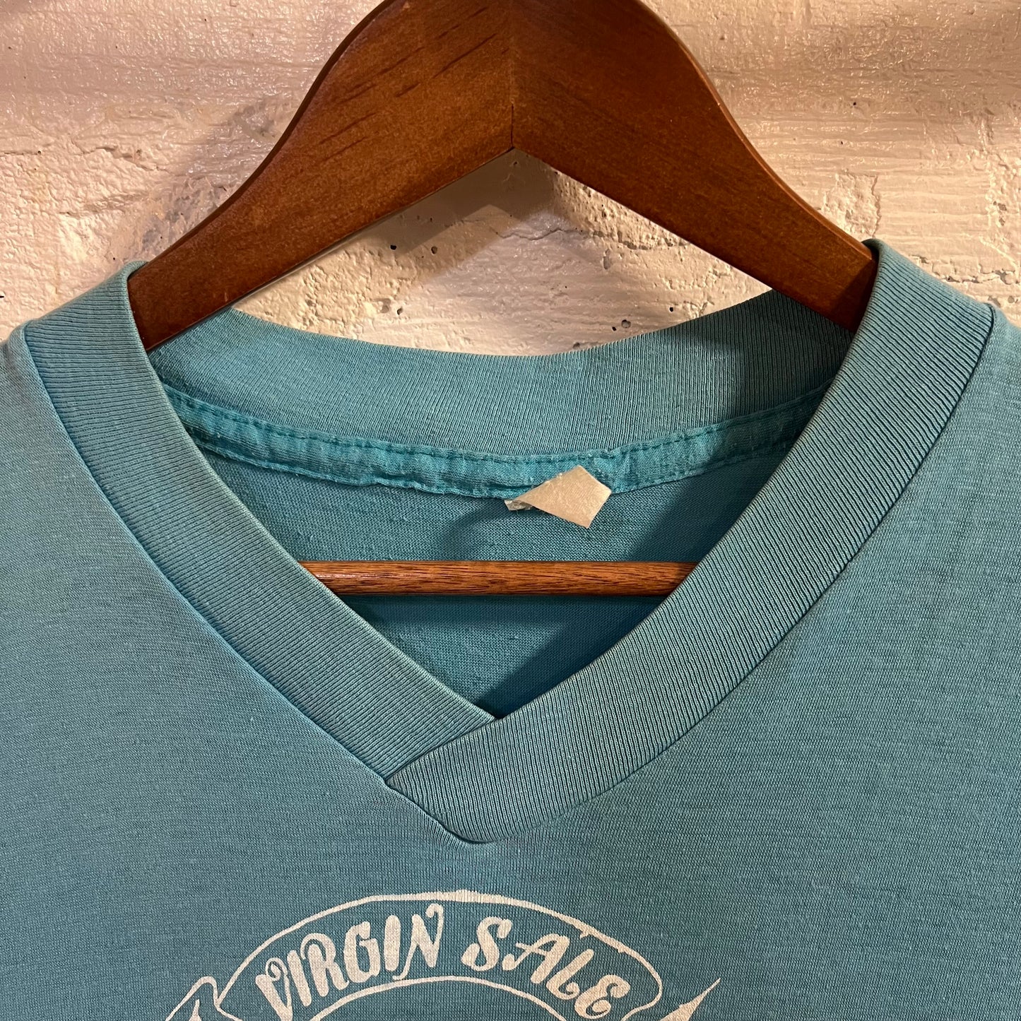 Vintage 70’s St.Thomas Virgin Islands ‘Yacht Virgin Sale’ Single Stitch V-Neck T-Shirt - Size Medium - Made In USA - Blue/White