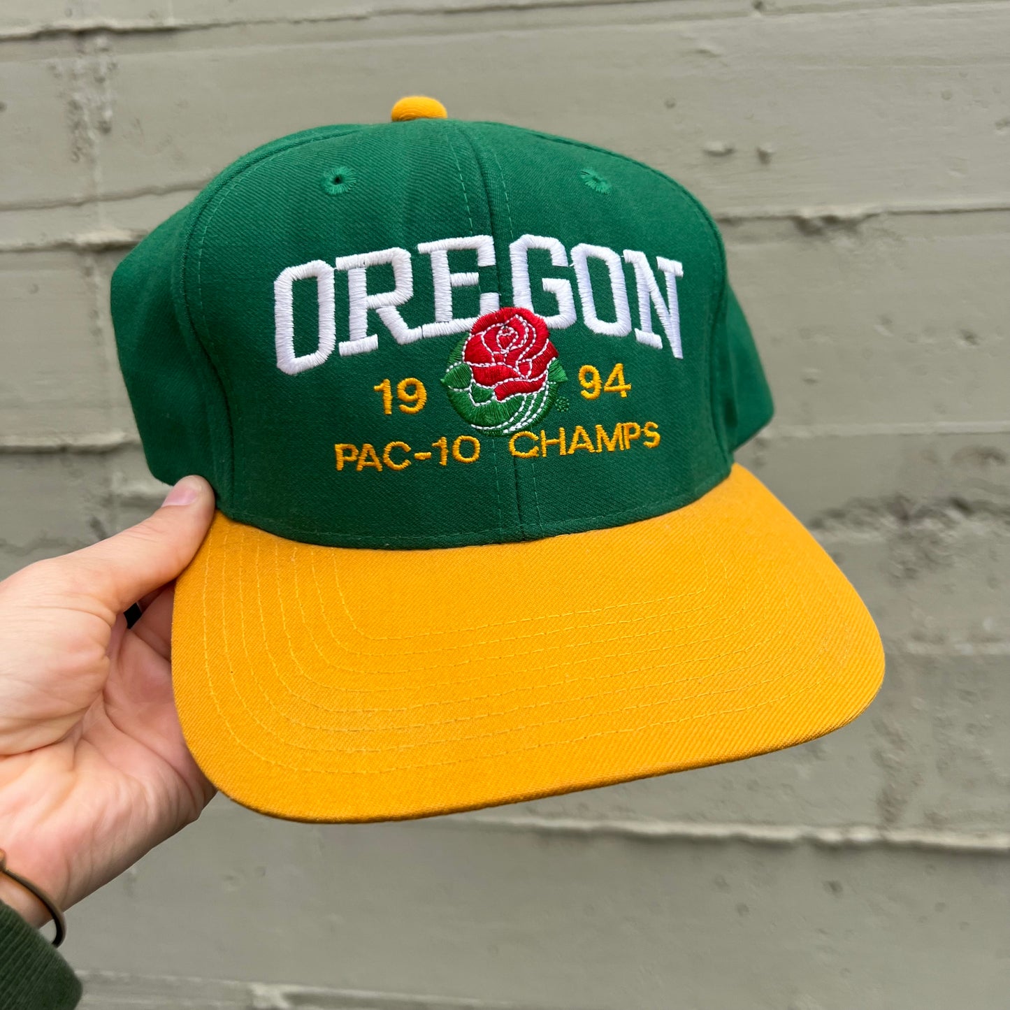 Vintage 90's University Of Oregon Ducks 1994 Rose Bowl Pac-10 Champs Embroidered Wool Snapback Hat - O/S - Green/Yellow