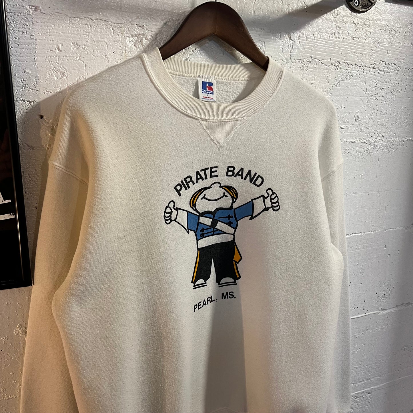 Vintage 1980's Russell Athletic 'Pirate Band-Pearl MS' Graphic Crewneck Sweatshirt - Size Large - Made In USA - White