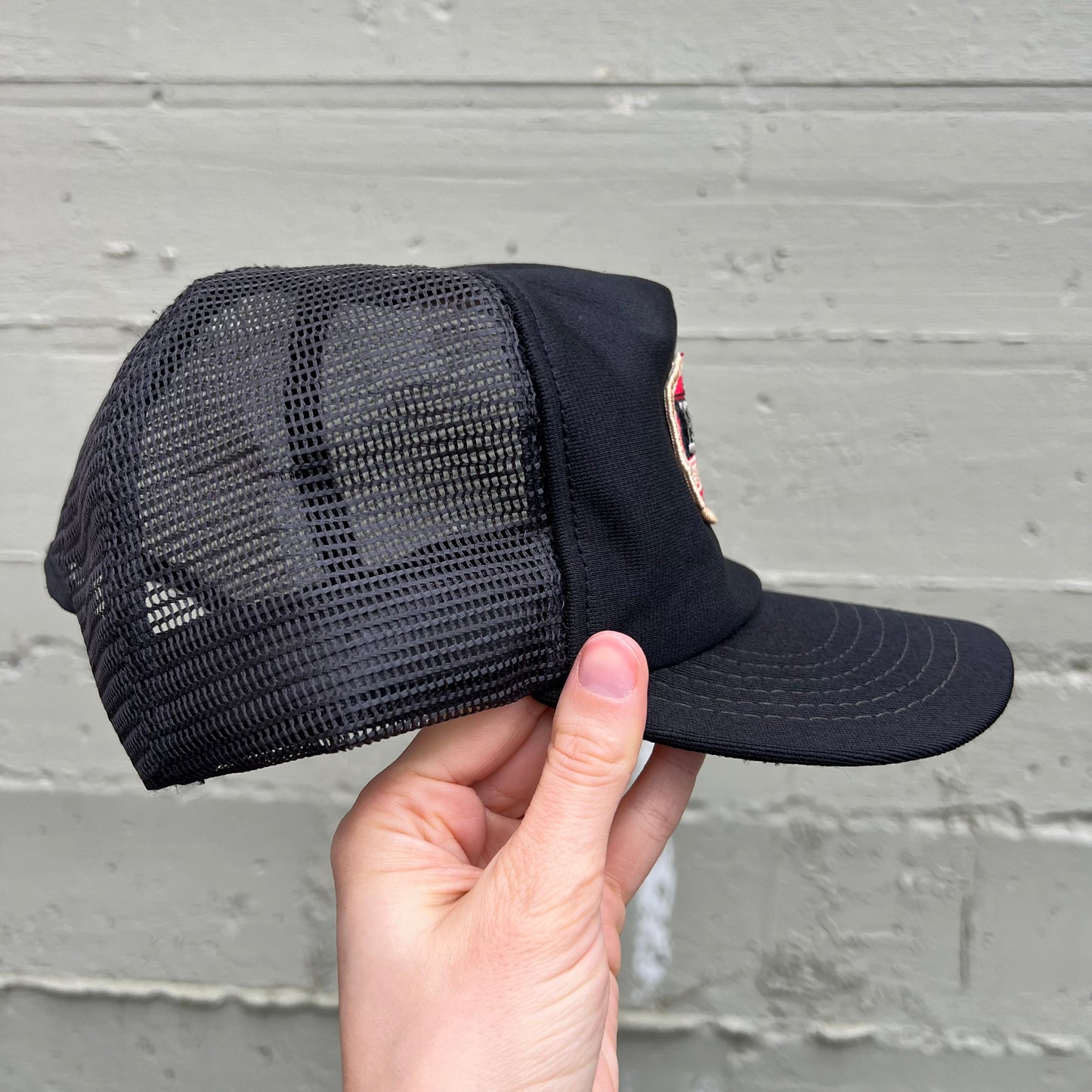 Vintage 1970's Fred Devine Diving & Salvage, Inc Mesh Trucker Hat - O/S - Made In USA - Black/Red