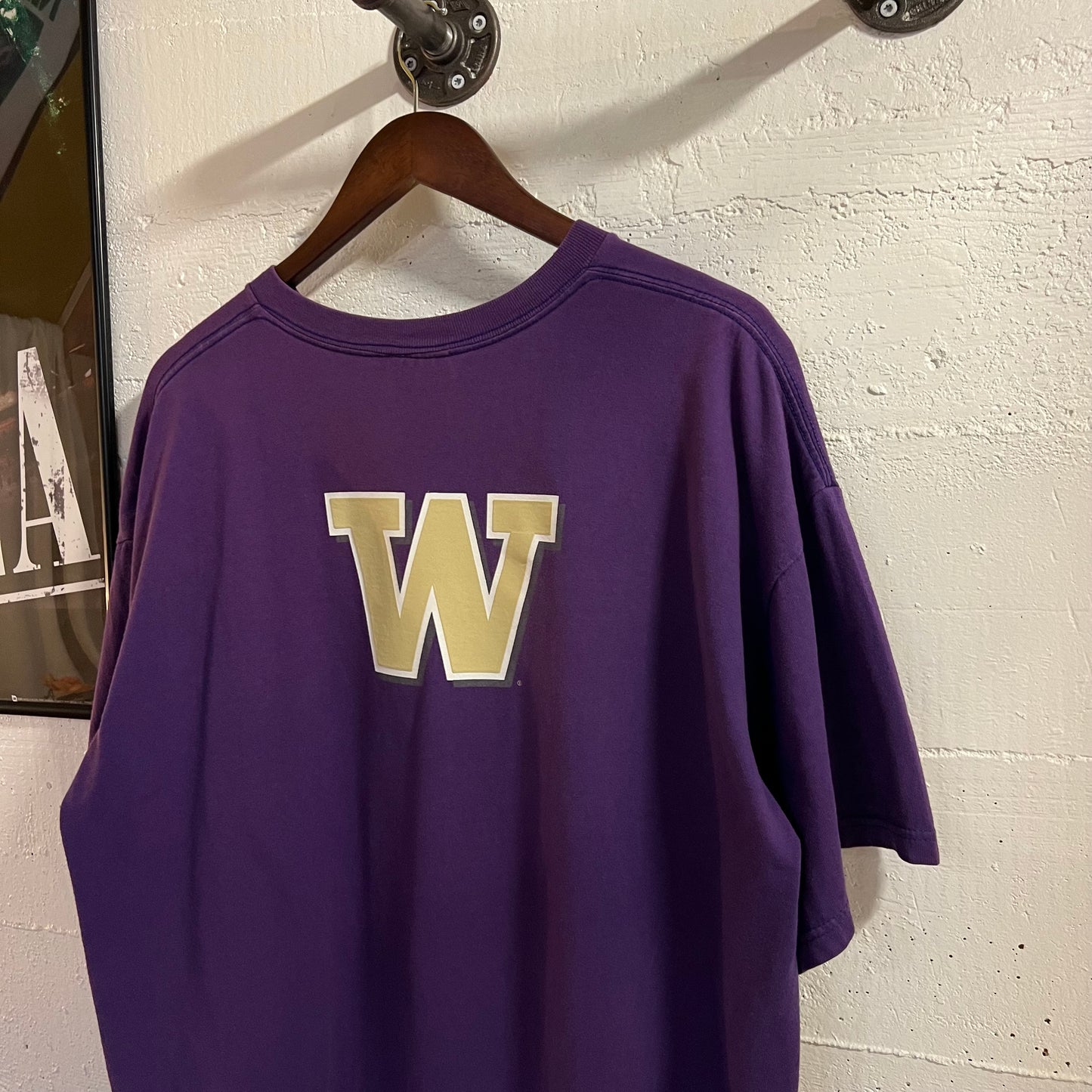 Vintage 90's/00's Nike Team University Of Washington Huskies T-Shirt - Size XL - Purple/Tan/White