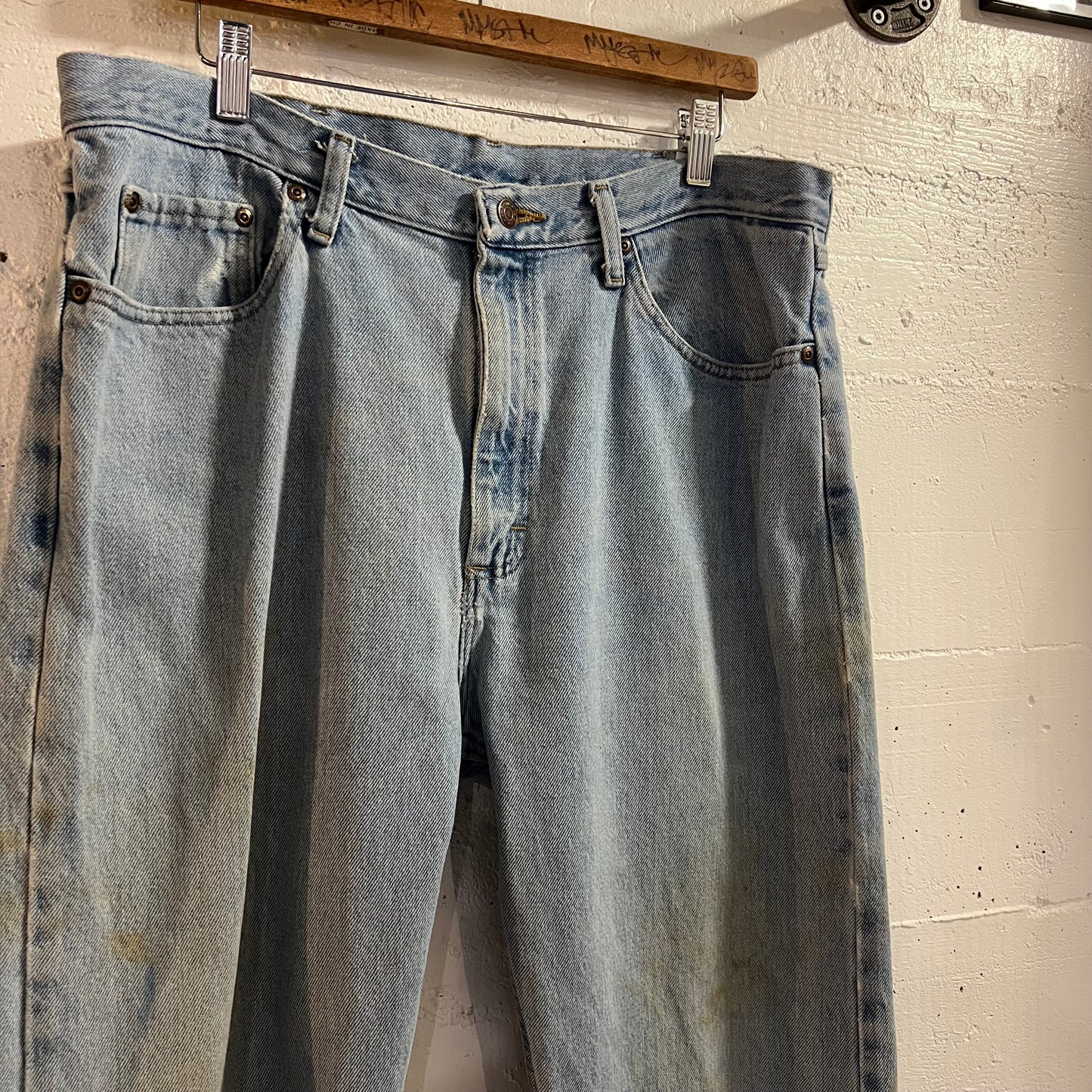 Vintage 2000's Wrangler Light Wash Distressed Straight Leg Denim Jeans - Size 36" x 32" - Light Wash Denim