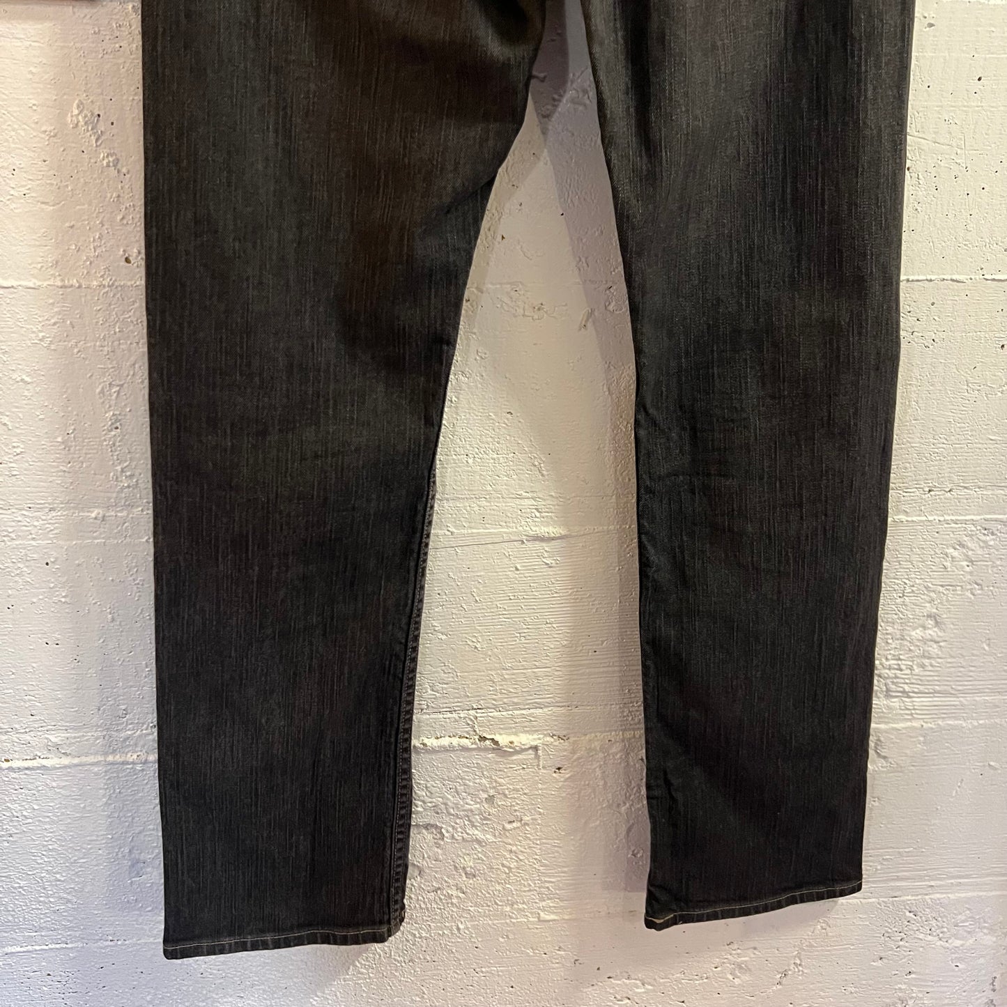 2000's Levi's 514 Slim Straight Dark Wash Denim Jeans - Size 33"/31" - Made In Mexico - Dark Wash Denim
