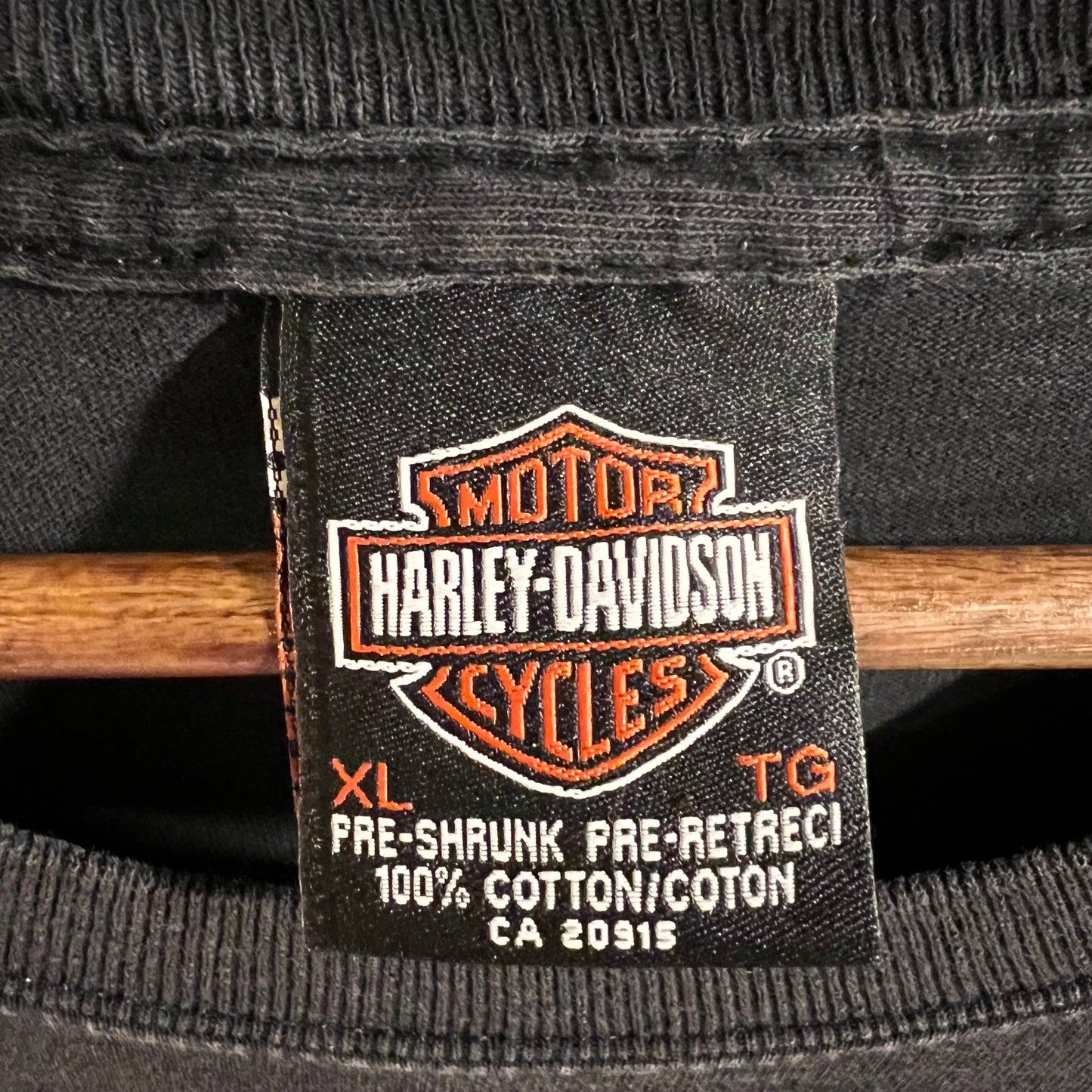 Vintage 2004 Harley Davidson British Columbia, Canada Wolf Graphic T-Shirt - Size XL - Made In Canada - Faded Black/Multi