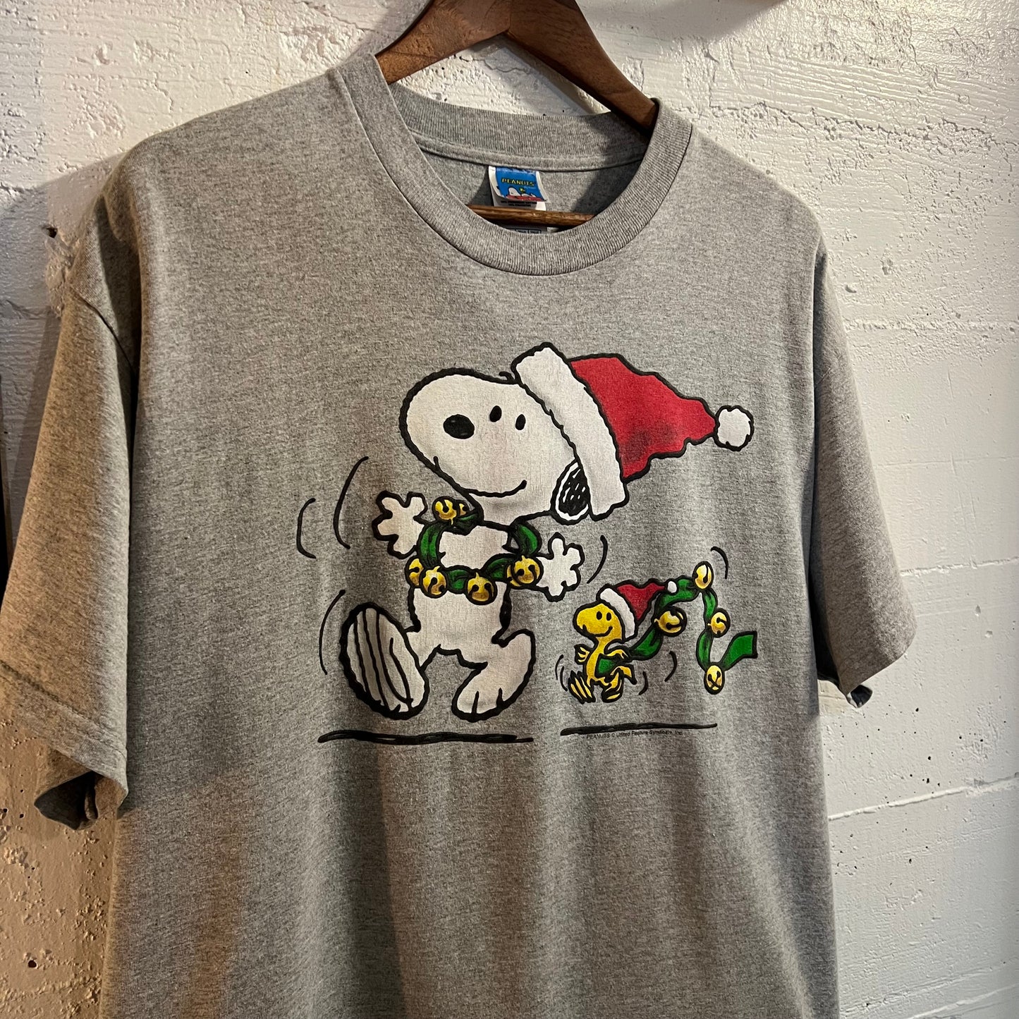Vintage Peanuts 'Snoopy & Woodstock' Puff Print Christmas T-Shirt - Size XL - Heather Grey