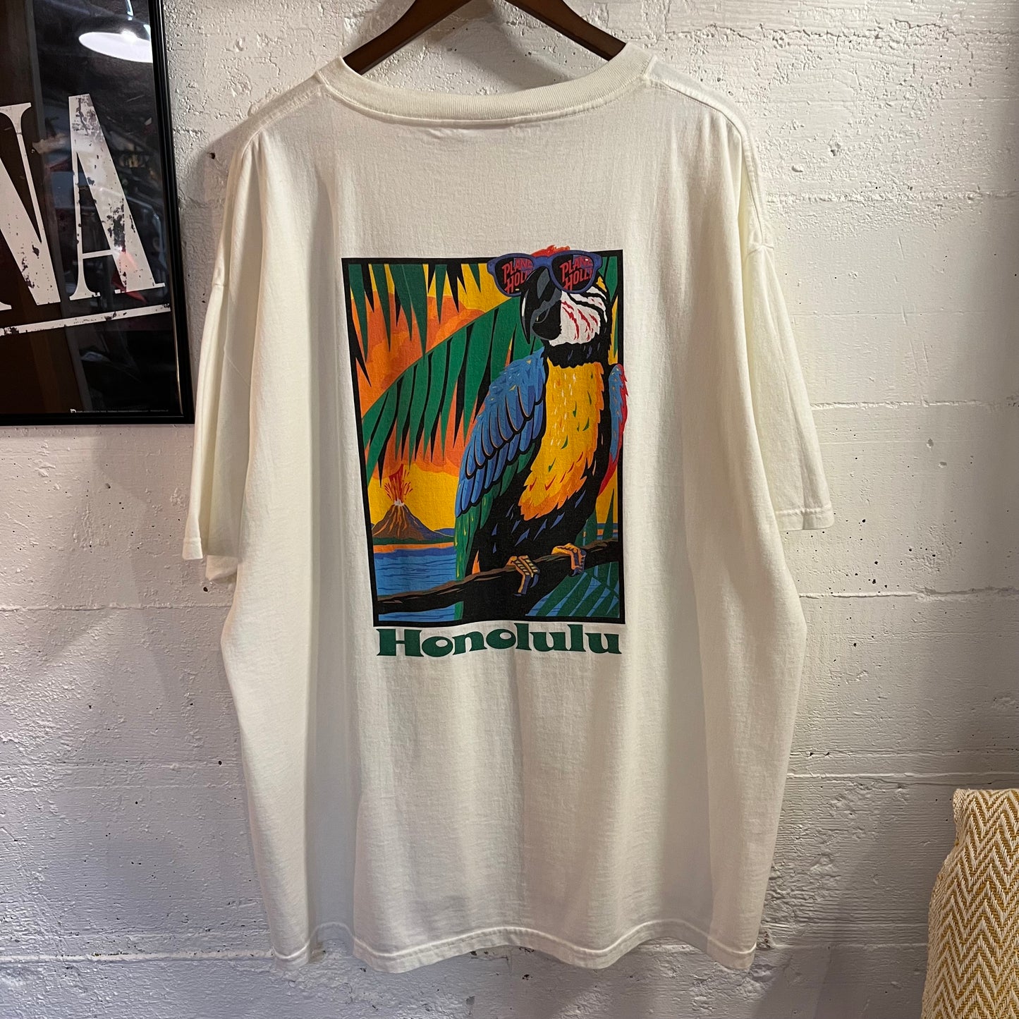 Vintage 1991 Planet Hollywood Honolulu Graphic T-Shirt - Size 2XL - Made In USA - White/Multi