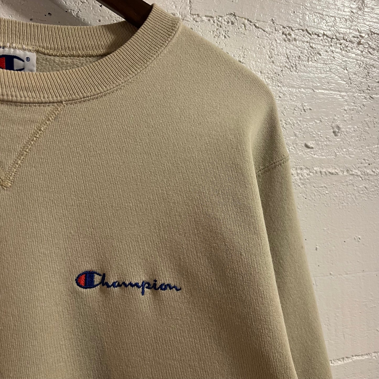 Vintage 90’s Embroidered Champion Crewneck Sweatshirt - Size Medium - Beige
