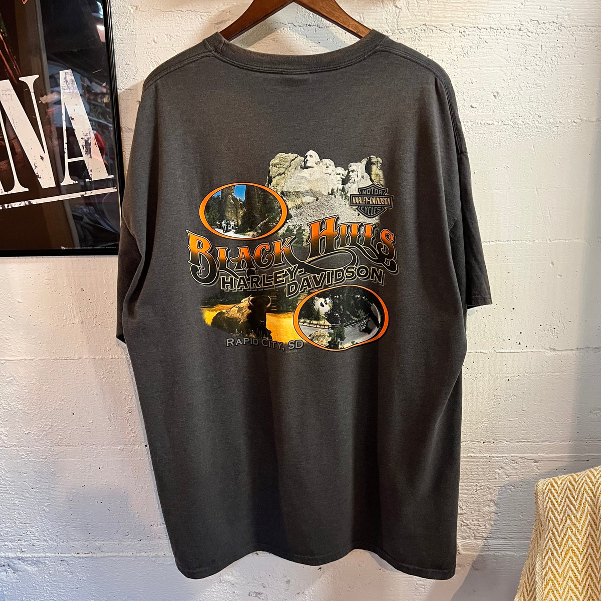 2011 Harley Davidson Black Hills Rapid Hills, SD Graphic T-Shirt - Size 2XL - Charcoal Grey/Multi
