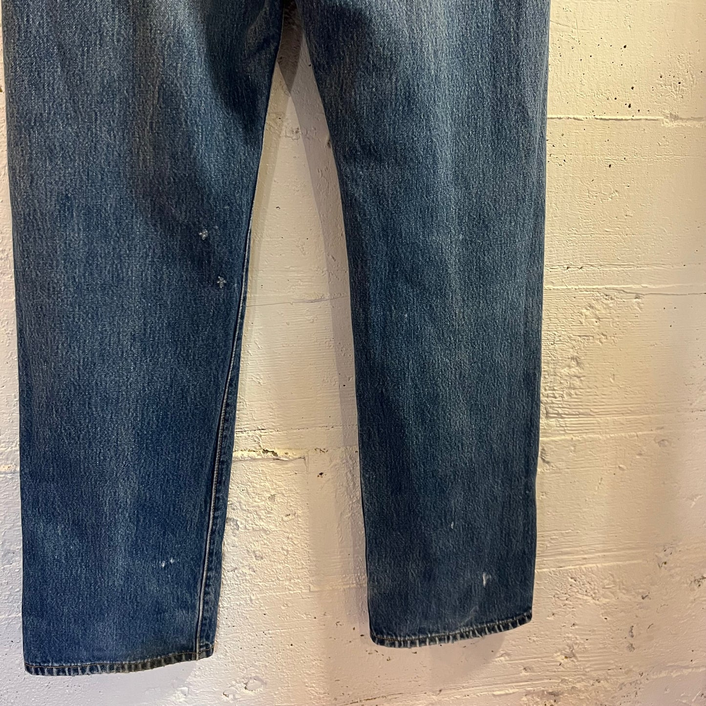 Vintage Distressed 2000's Levi's 501-0115 - Size 35" x 33" - Made In Guatemala - Mid Wash Indigo