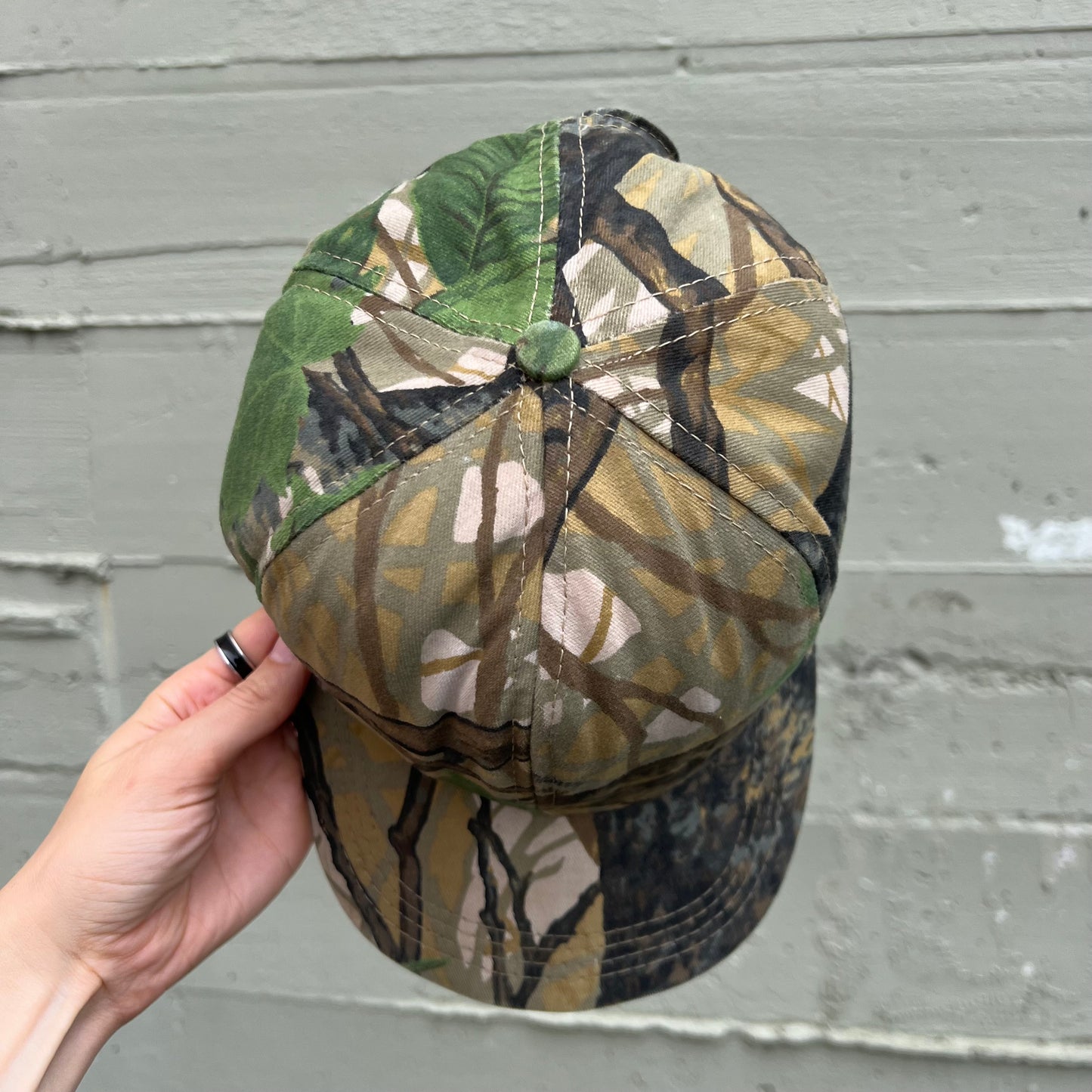 Vintage 90’s AMJ Pacific Co. Skyline Apparition Hunting Camo Six Panel SnapBack Trucker Hat - One Size Fits All - Made In USA - Earth Toned