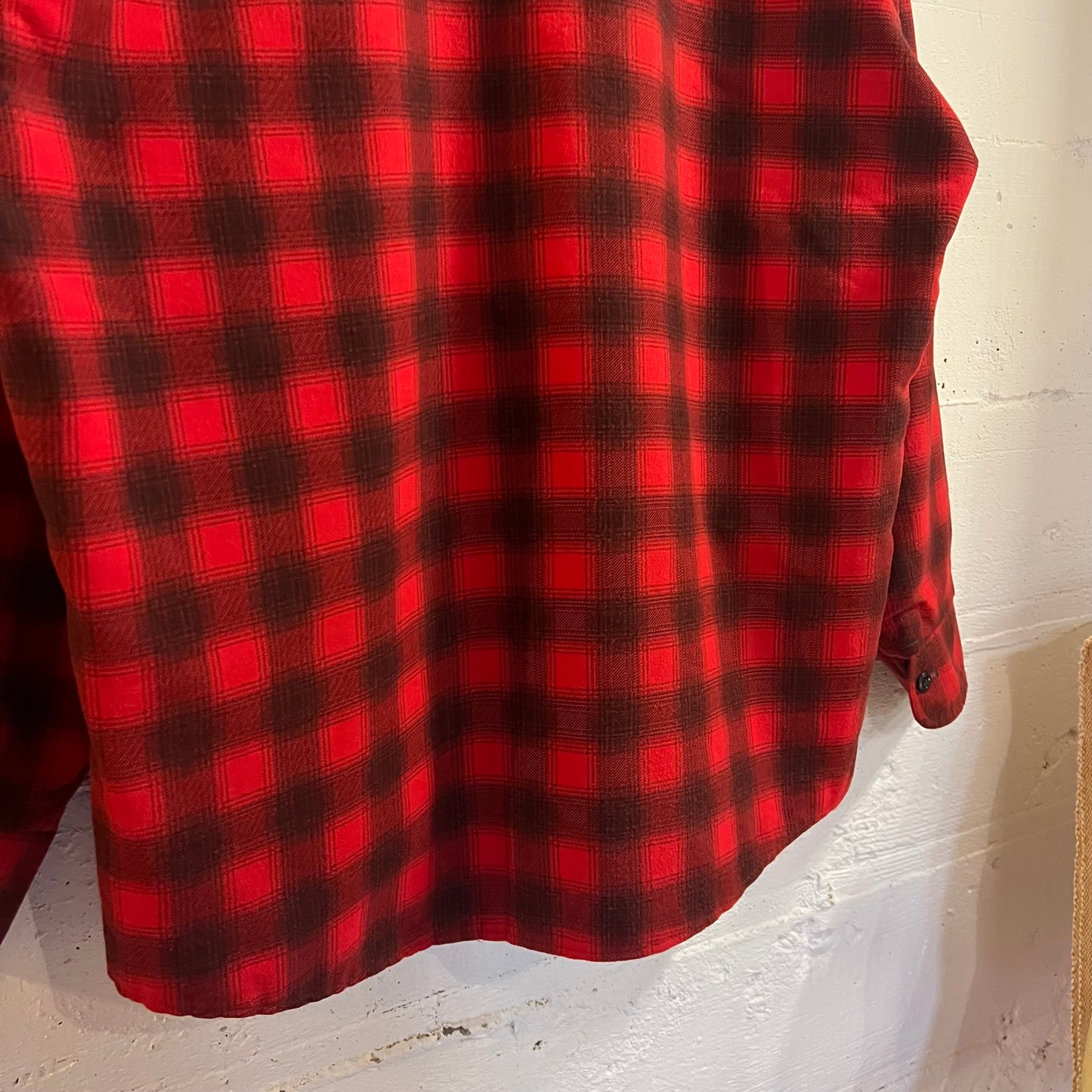 Vintage 1970's Sears Fieldmaster Quilt Lined Shadow Plaid Flannel Shirt Jacket - Size Large - Red/Black