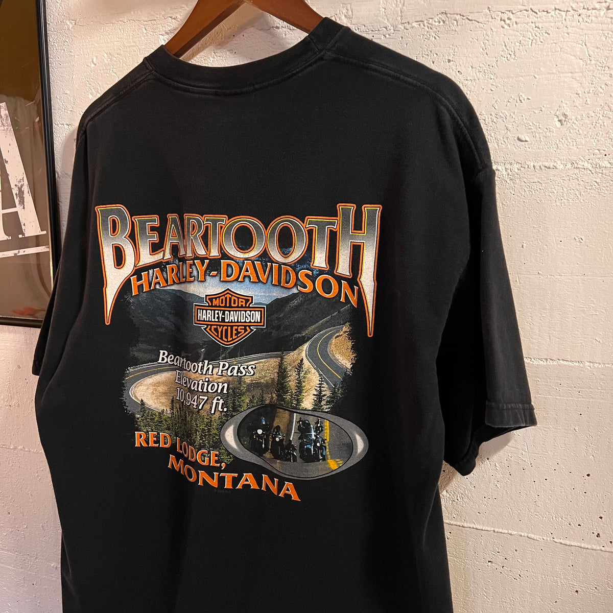 Vintage 2006 Harley Davidson Beartooth Pass Red Lodge, MT Graphic T-Shirt - Size XL - Made In USA - Black/Multi