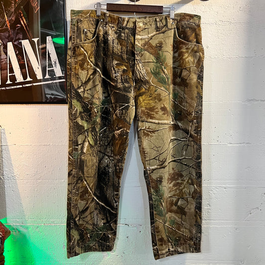 Vintage Wrangler Pro-Gear Real Tree Camo Jeans - Size 44 x 34 - Tree Camo