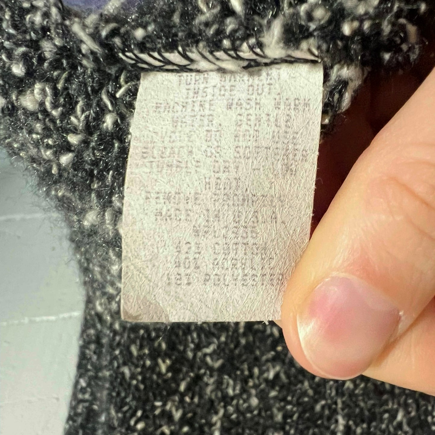 Vintage Alps Women’s V-Neck Sweater - Size Large - Made In USA - Black/White