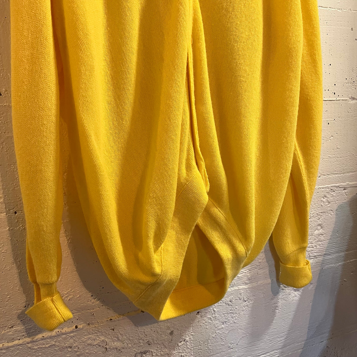 True Vintage 1960's Pickering By Kimberton Union Made Knit Cardigan Sweater - Size Large - Union Made In USA - Yellow