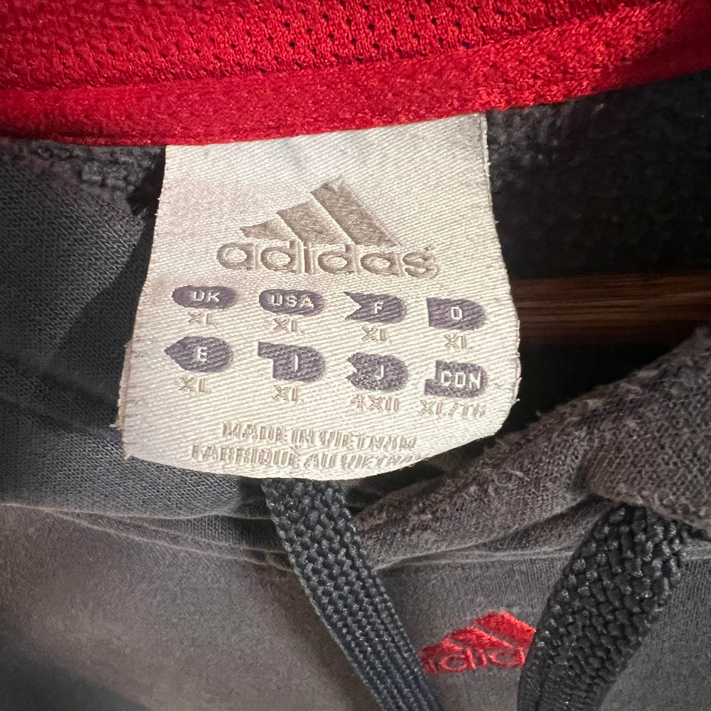 Vintage 2004 Adidas Center Three Stripe Logo Oversized Hoodie - Size XL - Red/Gray
