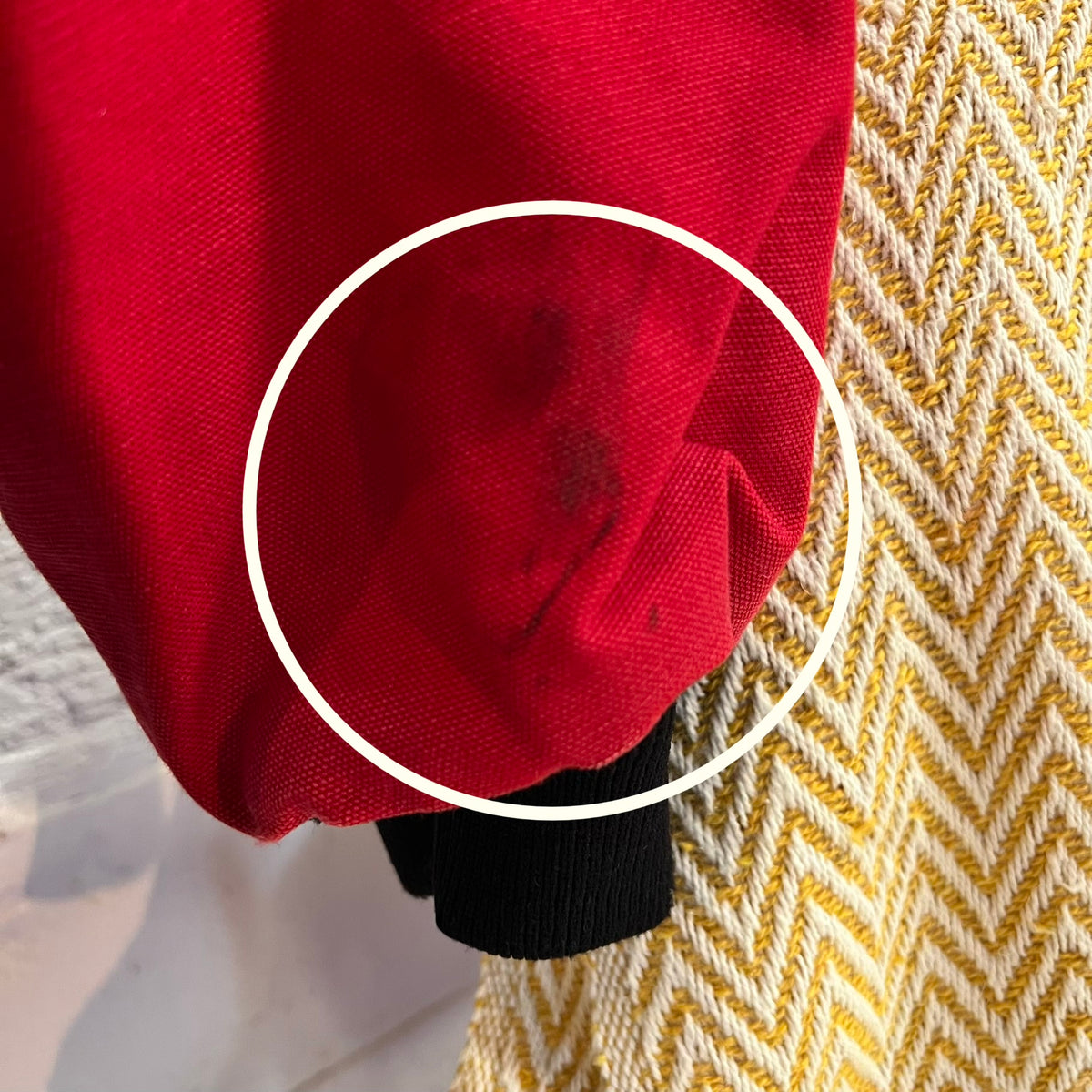 Vintage 2000's Carhartt J140 Red Duck Canvas Quilt Lined Hooded Active Jacket - Size Large - 100% Cotton